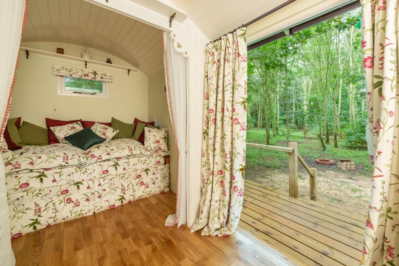 Woodland Retreat Shepherds Hut Villa Brundish Esterno foto